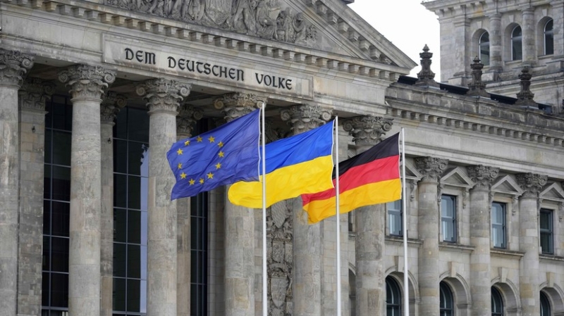 &laquo;Негатив будет лишь нарастать&raquo;: почему Шольц признал снижение популярности правящей коалиции ФРГ из-за поддержки Украины