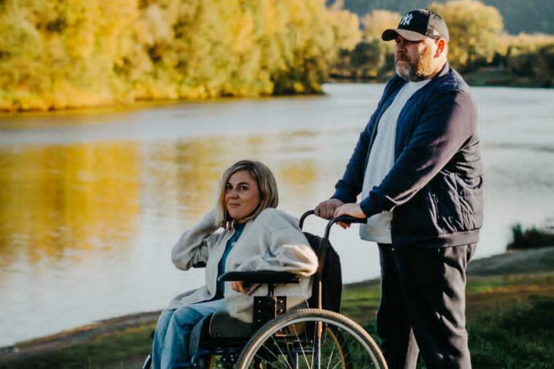 &laquo;Никогда не чувствовала себя лишней&raquo;: как живёт 33-летняя женщина со СМА