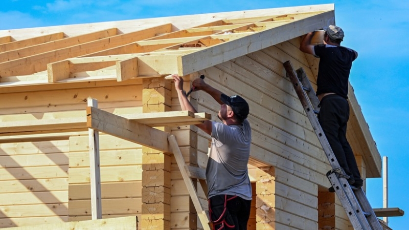 Никому не мешает и не угрожает безопасности: Верховный суд разрешил не сносить самострой при некоторых условиях