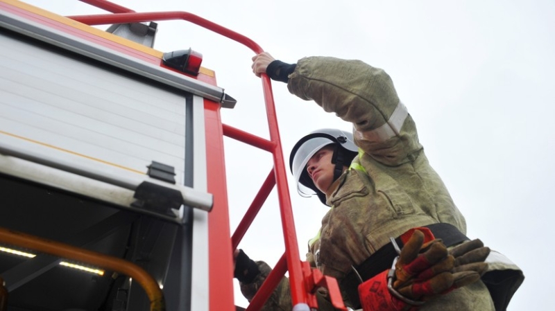 «Никто из работников не пострадал»: в Ростовской области из-за атаки БПЛА загорелось промышленное предприятие