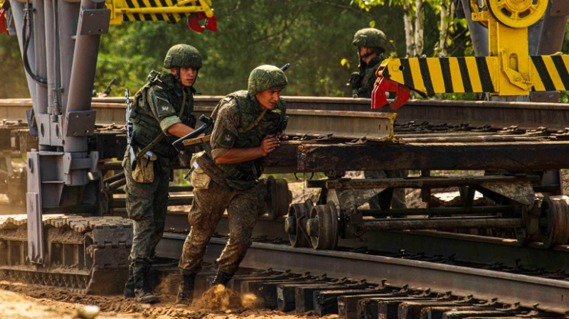 &laquo;Новые боевые возможности&raquo;: какие задачи выполняют железнодорожные войска России в зоне СВО
