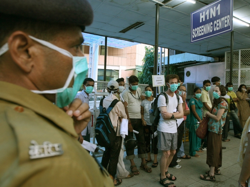 «Об эпидемии пока говорить рано»: директор НИИ гриппа — о «реванше» ОРВИ после трёх лет пандемии COVID-19