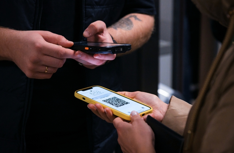 Общее число превысило 10 млн: в России выявлено 29 929 новых случаев коронавируса