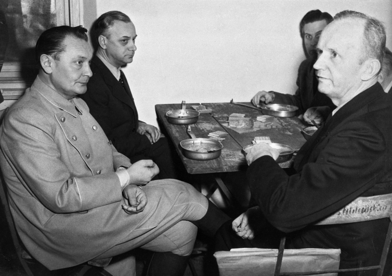 «Очень точно понимал символическое значение»: как военкор Евгений Халдей сделал главное фото Победы