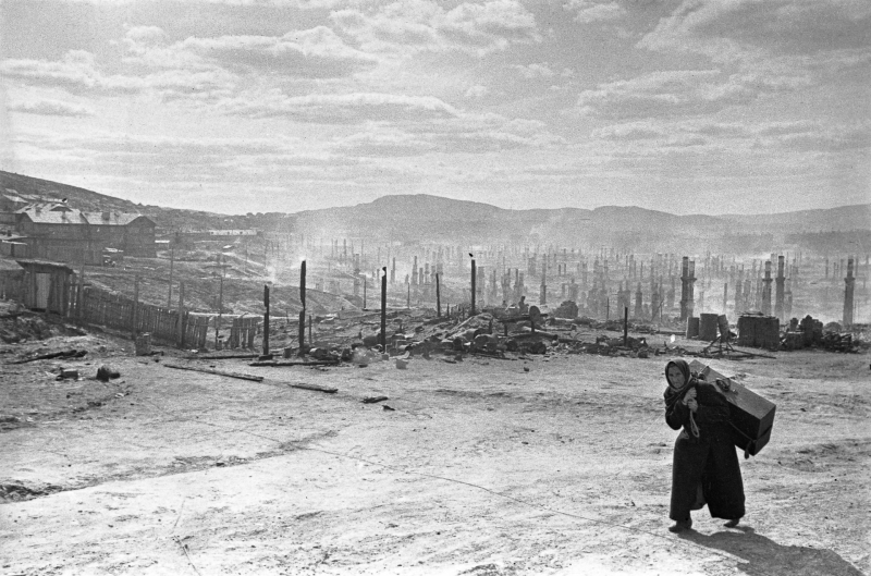 «Очень точно понимал символическое значение»: как военкор Евгений Халдей сделал главное фото Победы