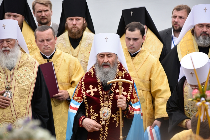 «Оказать давление на многомиллионную паству»: как режим Зеленского продолжает гонения на Украинскую православную церковь