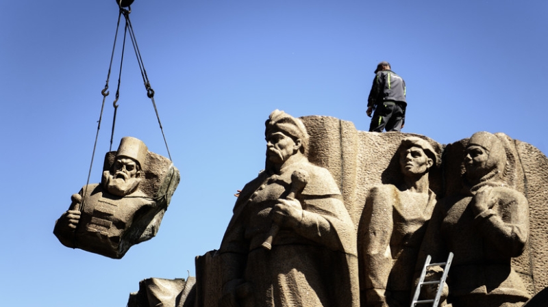 Около 1000 населённых пунктов переименованы на Украине