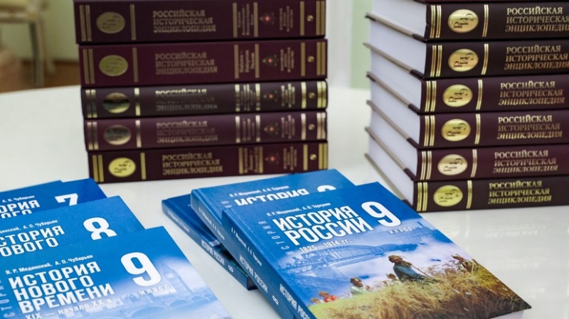 &laquo;Он узнает много нового&raquo;: Мединский выразил готовность поговорить с генсеком НАТО об истории