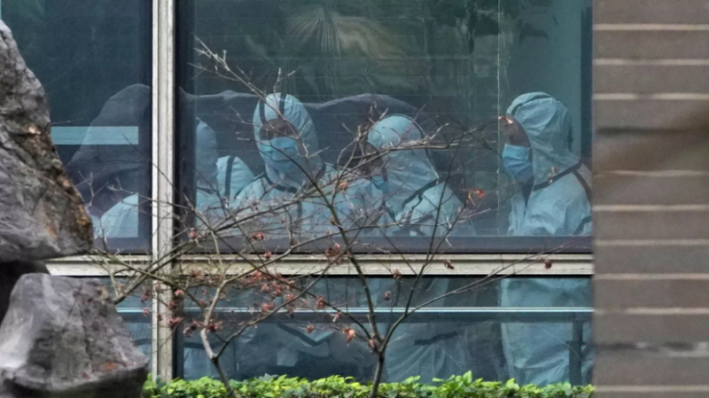 Опрос показал мнение россиян о происхождении коронавируса