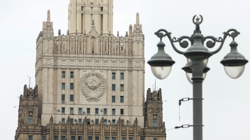 &laquo;Открыто русофобский характер&raquo;: как Москва оценила ужесточение продления вида на жительство в Латвии для граждан России