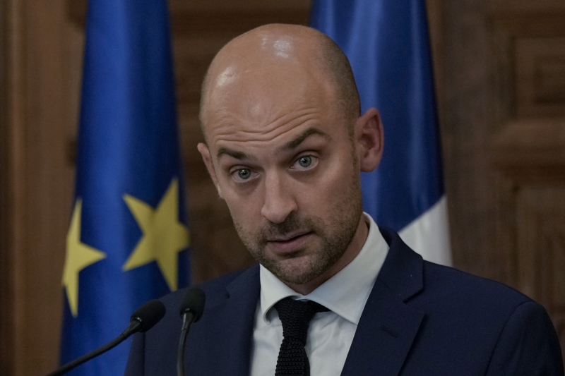 Перемирие без мира: зачем Макрон предложил ввести на Украине мораторий на воздушные и морские бои