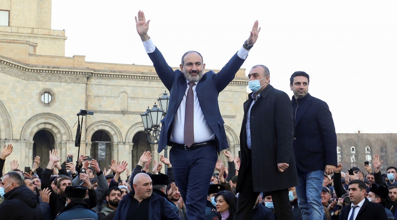 &laquo;Переполнил чашу терпения&raquo;: кандидат на пост главы переходного правительства Армении Манукян о политике Пашиняна