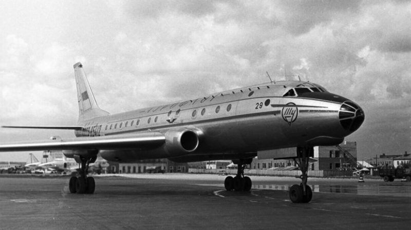 Первый реактивный: какую роль в истории отечественной авиации сыграл лайнер Ту-104