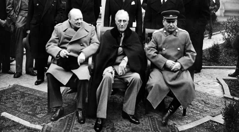 Пил или не пил: что стоит за легендой о любви Черчилля к армянскому коньяку