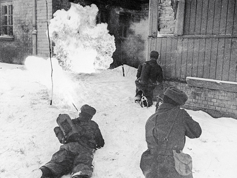 Пламя Победы: какую роль в борьбе с вермахтом сыграли огнемётные подразделения Красной армии