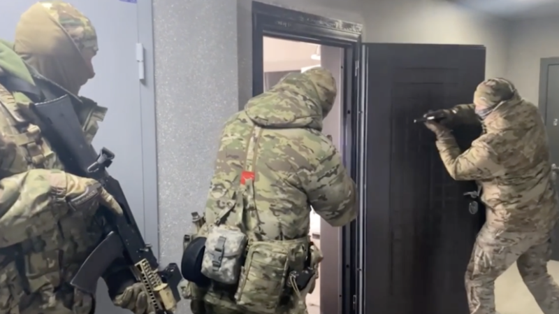 Планировал подрыв автомобиля госчиновника: сотрудники ФСБ нейтрализовали диверсанта спецслужб Украины