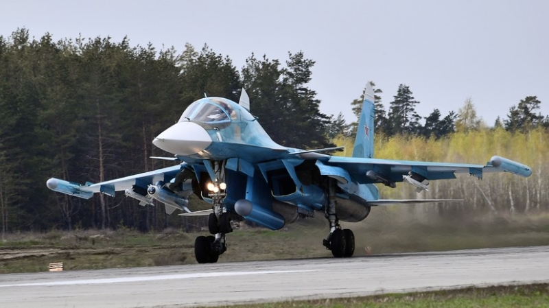 По пунктам временной дислокации и скоплению техники: в Минобороны РФ заявили о ракетно-бомбовых ударах по позициям ВСУ