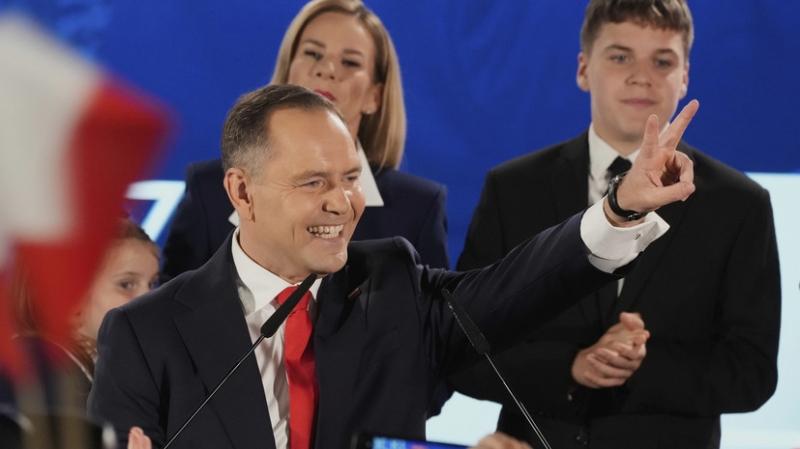 &laquo;Победила русофобия&raquo;: чего можно ждать от избранного президента Польши Кароля Навроцкого