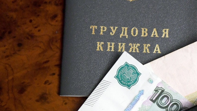 Почти для 5 млн россиян: Минтруд предложил поднять МРОТ выше 27 тыс. рублей с 2026 года