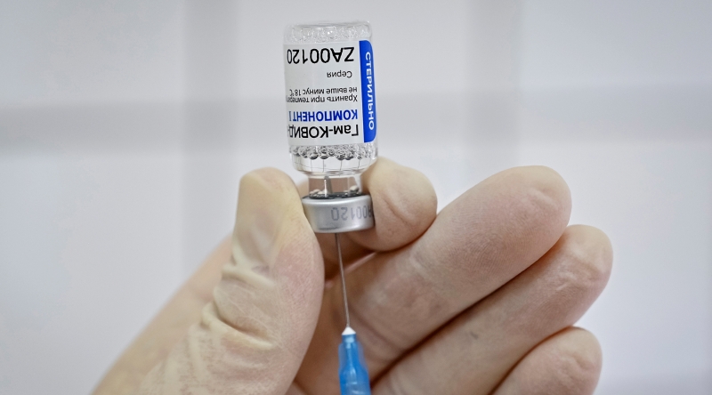 &laquo;Поддержать и сохранить жизнь&raquo;: эксперты разрешили вакцинацию пожилых людей &laquo;Спутником Лайт&raquo;