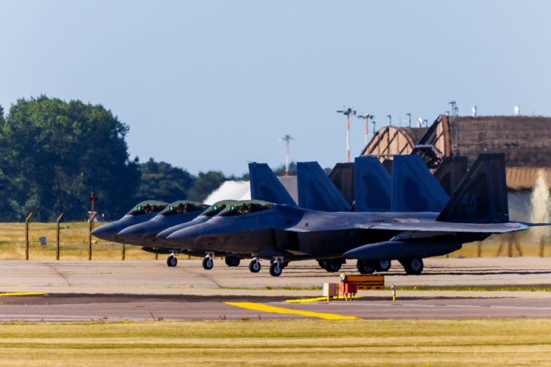 &laquo;Подстёгивают гонку вооружений&raquo;: почему США и Великобритания намерены сделать бессрочным договор в ядерной сфере