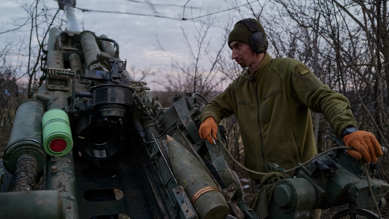 &laquo;Показательный сбор псевдодоказательств&raquo;: как на Западе продолжают обсуждать тему суда над руководством РФ