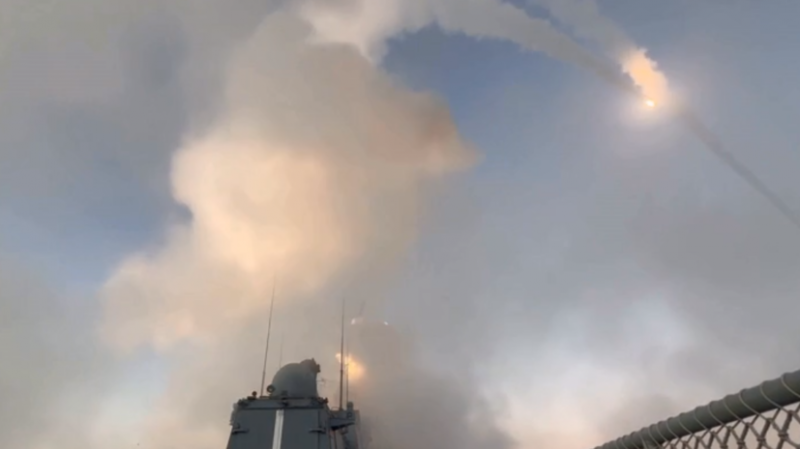 Поражено семь пунктов управления ВСУ: российские ВС нанесли новые удары по объектам военной сферы и энергетики Украины