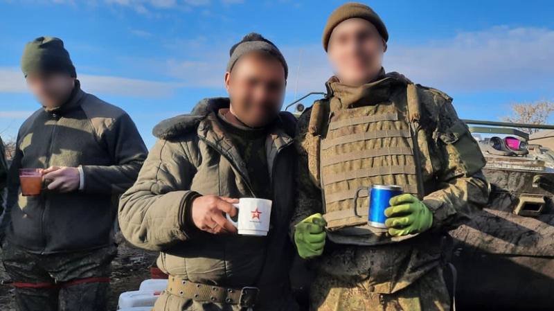 &laquo;После первого обстрела страх пропал&raquo;: боец с позывным Татар рассказал RT, как на руках выносил товарищей из-под огня