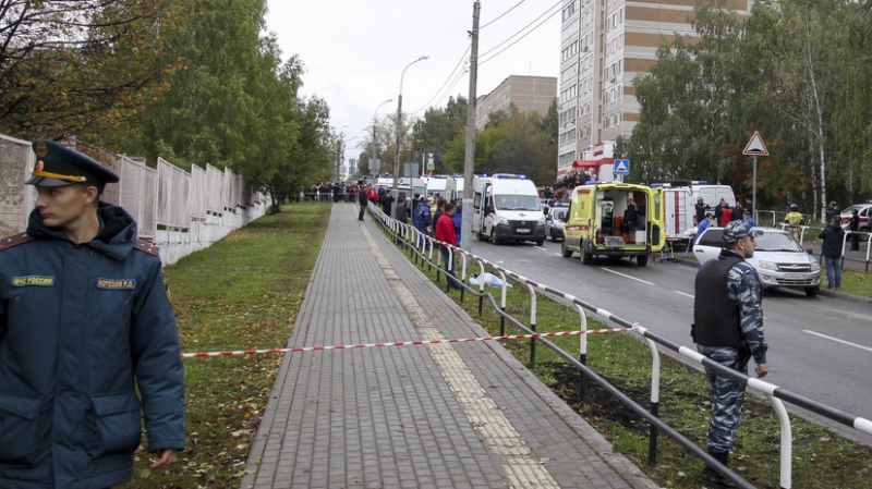 После стрельбы в школе в Ижевске задержан директор ЧОПа