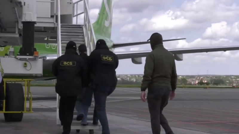 «Пресечена шпионская деятельность»: ФСБ задержала гражданку Украины за сбор и передачу данных о ВС РФ