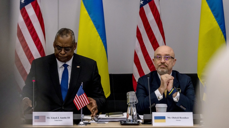 Президент Чехии: НАТО может подумать о приёме Украины в блок только после конца конфликта