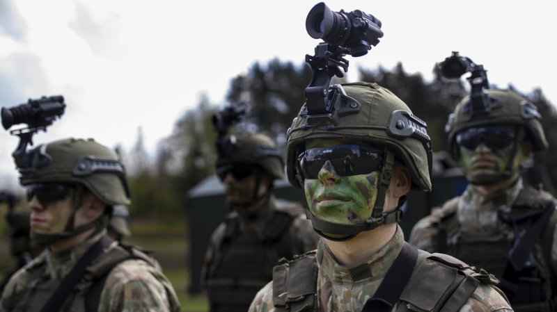 &laquo;Продолжение эскалации&raquo;: зачем на Западе продолжают обсуждать возможную миротворческую миссию на Украине