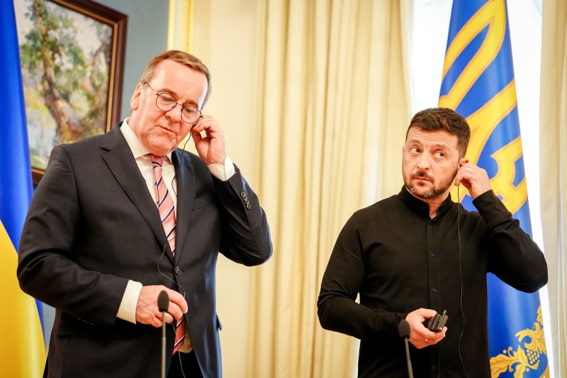 &laquo;Проигрышная позиция&raquo;: зачем Евросоюз направляет новые средства на военную помощь Украине