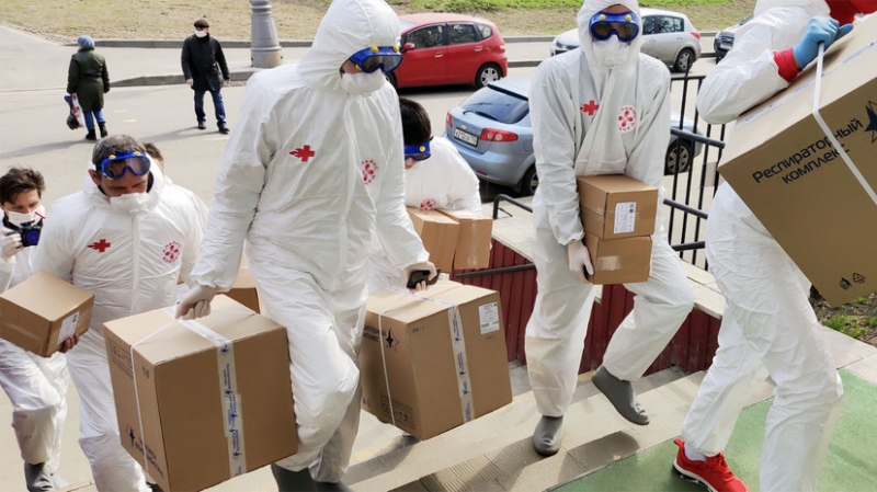 &laquo;Провокация, а не помощь гражданам&raquo;: почему &laquo;Альянс врачей&raquo; обвиняют в скрытой политической деятельности