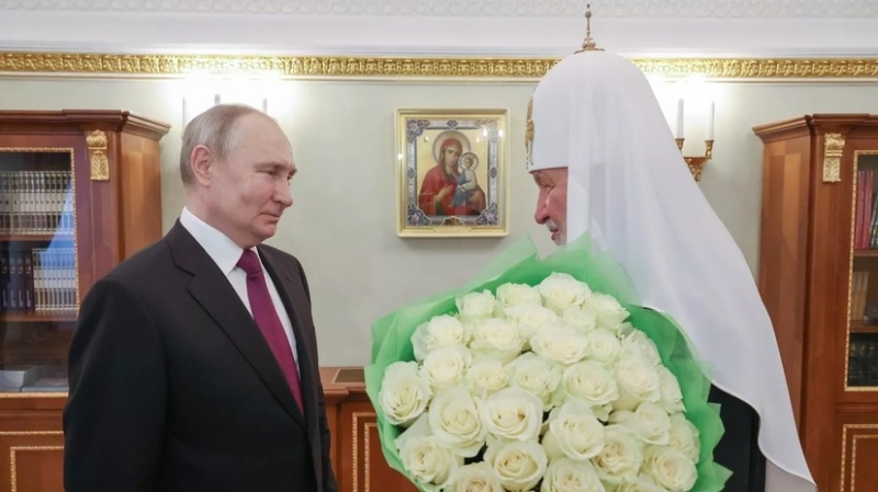 Путин лично посетил патриарха Кирилла для поздравления его с днём тезоименитства