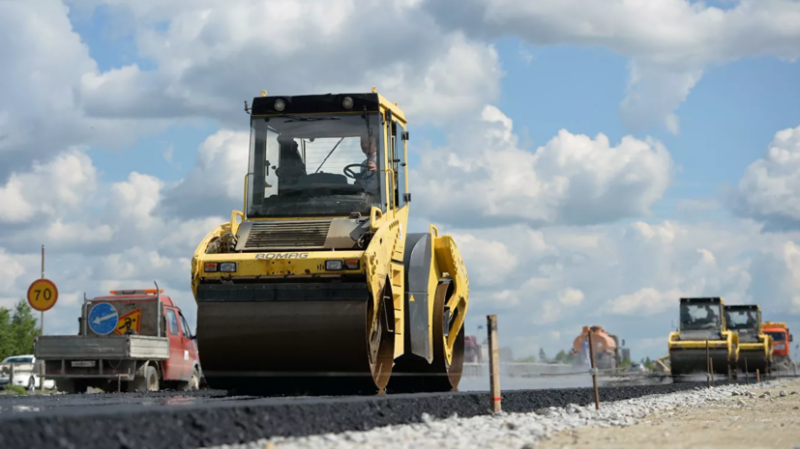 Путин призвал не допускать необоснованного завышения стоимости строительства дорог