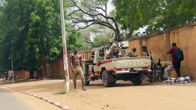 РИА Новости: в столице Нигера практически нет электричества