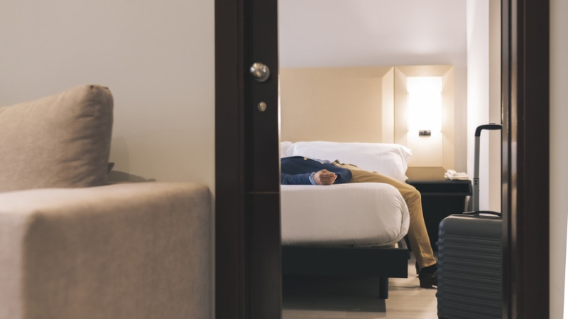 Россияне чаще всего бронируют отели в Санкт-Петербурге и Москве на майские праздники