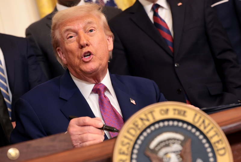 С оглядкой на торговлю, ставку ЦБ и заявления Трампа: как могут измениться валютные курсы в июле