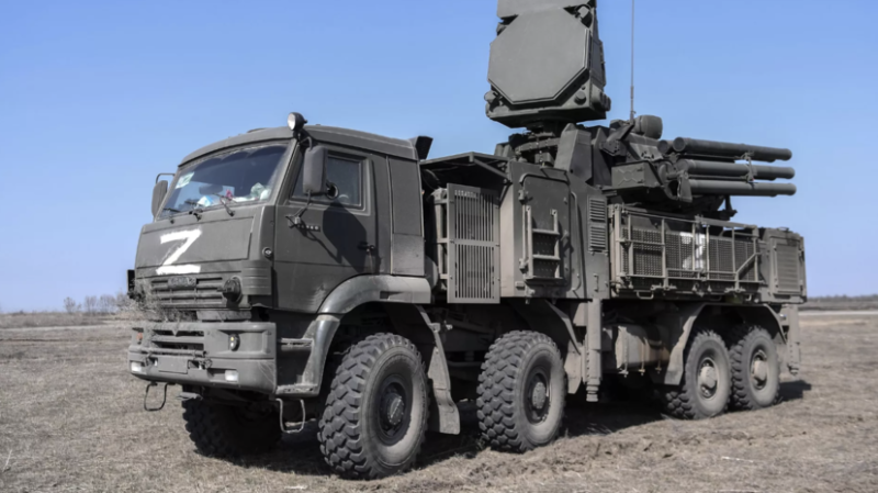 «Сбивают широкую номенклатуру целей»: чем уникальны новые ракеты зенитного комплекса «Панцирь»