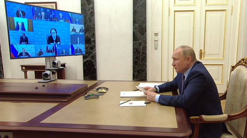 &laquo;Себе во вред&raquo;: Путин назвал экономическим самоубийством возможный отказ ЕС от энергоресурсов из России