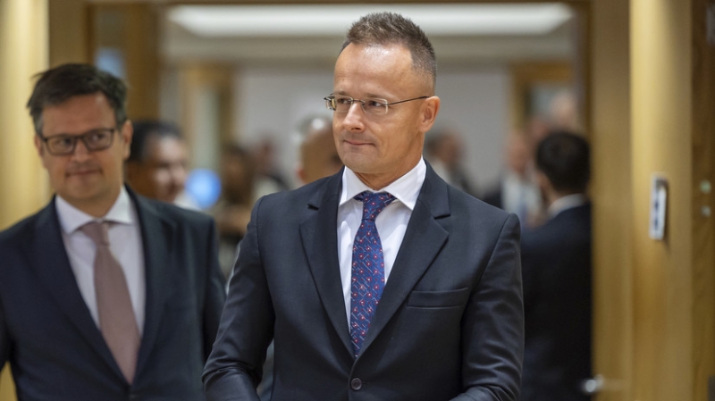 Сийярто: Венгрия не выживет без поставок нефти из России