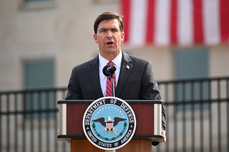 Силовой блок: что может стоять за увольнением Трампом главы Пентагона