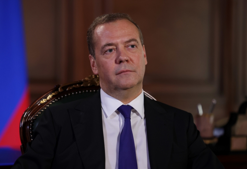 Слабее доллара: почему европейская валюта на мировом рынке рекордно подешевела с 2002 года