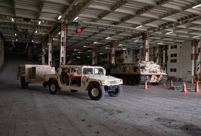 Смена формата: что может стоять за планами Трампа закрыть военную базу в Греции, через которую Киеву поставлялось оружие