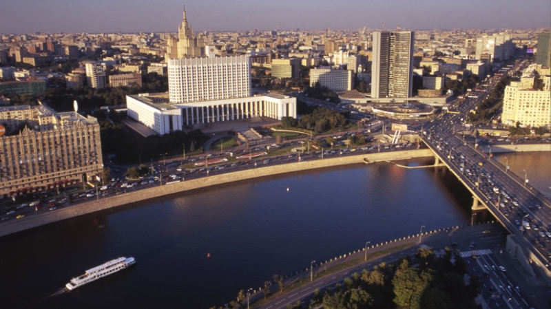 Собянин: на Комсомольском проспекте от взрыва беспилотника было выбито несколько окон