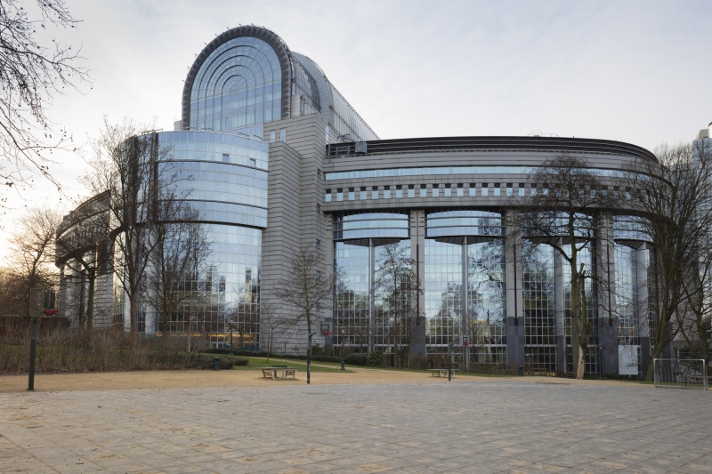 «Сохранять из принципа»: почему в Европе растёт недовольство санкциями против России