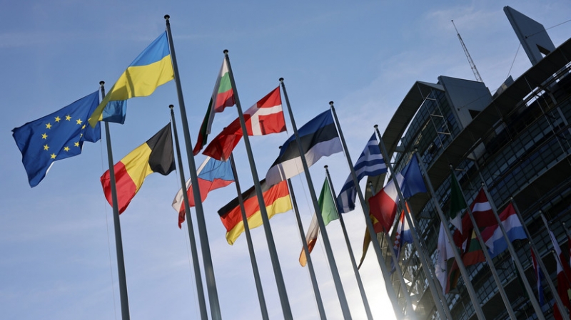 «Сохранять из принципа»: почему в Европе растёт недовольство санкциями против России