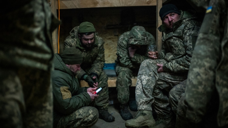 &laquo;Сокращается, как шагреневая кожа&raquo;: Песков сообщил об истекающем у ВСУ времени на сдачу в плен в Курской области