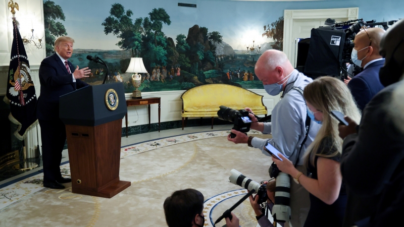 &laquo;Солидная пресса пожелтела&raquo;: зачем американские СМИ вспомнили о &laquo;досье Трампа&raquo; 2017 года